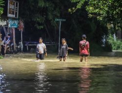 BELASAN TAHUN DILANDA BANJIR KIRIMAN, WALI KOTA ERI ATUR STRATEGI SEGERA BUATKAN TANGGUL