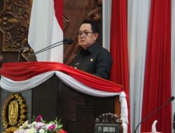 Pj Gubernur Bacakan Jawaban Eksekutif Atas PU Fraksi Terkait Perubahan Perda RUED