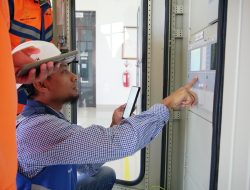 Momentum Peningkatan Layanan Kelistrikan, PLN Sambung Listrik 230 Pelanggan di Jakarta