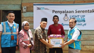 Awal Ramadan, PLN Sambung Listrik Gratis 2.920 Keluarga Prasejahtera Dari Donasi Pegawai di Berbagai Daerah