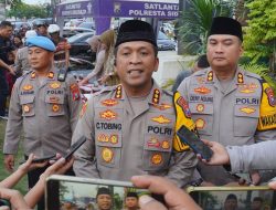 Berkah Ramadhan, Polresta Sidoarjo Berbagi Takjil untuk Masyarakat