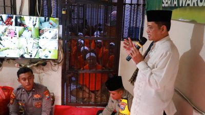 Wujud Kepedulian Kapolres Pelabuhan Tanjung Perak Gelar Buka Bersama Tahanan