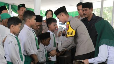 Hadiri Pondok Ramadhan SMK Islam Bustanul Ulum Kapolres Jember Beri Motivasi Santri
