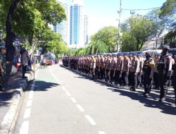 Ribuan Personel Dikerahkan Jaga KPU dan DPR