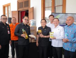 Terima 1.000 Paket Sembako dari Apindo Jatim, Pj. Gubernur Adhy Segera Salurkan kepada Masyarakat Kurang Mampu Melalui Safari Ramadan