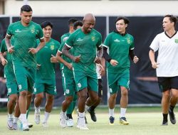 Selama Bulan Puasa Pastikan Program Latihan Persebaya Terjaga dengan Baik
