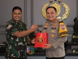 Jalin Silaturahmi, Danpasmar 2 Kunjungi Polrestabes Surabaya