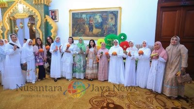 Open House Idul Fitri 1445 H, Pj. Gubernur Adhy Apresiasi Kebersamaan Forkopimda hingga Berjabat Tangan dengan Ribuan Masyarakat