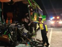 2 Orang Meninggal, Bus Rombongan SMP PGRI 1 Wonosari Malang Kecelakaan di Tol Jombang-Mojokerto