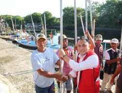 Pemkot Surabaya Beri Bantuan Alat Tangkap Ikan untuk Nelayan di Kenjeran dan Tambak Wedi