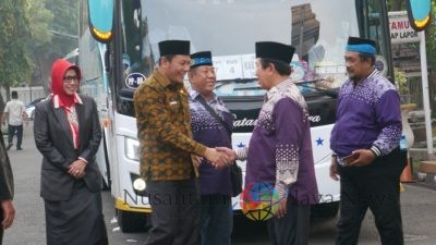 Plt Bupati Sidoarjo Ingatkan CJH Untuk Jaga Kesehatan, Antisipasi Cuaca Ekstrem Tanah Suci