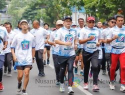 Pj. Gubernur Adhy dan Ribuan Peserta Ramaikan PLN Color Run