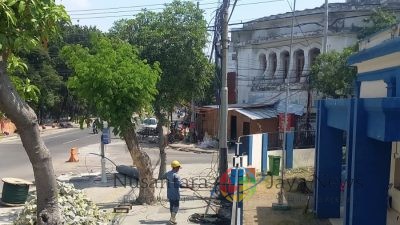 LN Icon Plus Terlibat dalam Revitalisasi Kota Lama Surabaya: Pembongkaran Kabel Fiber Optik Sebagai Langkah Awal