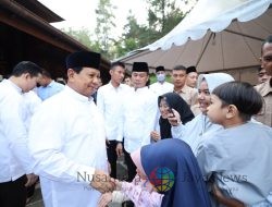 Prabowo Subianto Berdialog dengan Warga Hambalang Pasca Sholat Idul Adha 2024