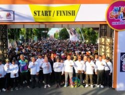 Kapolres Kediri Kota Ikuti Jalan Sehat Harmoni Sambut Hari Jadi Kota Kediri Ke – 1145