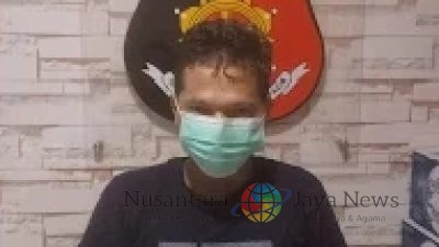 Apes ! Lagi Nyantai Main Judi Online, Seorang Penumpang Kapal Disergap Polisi