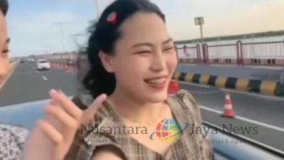 Viral Pengguna Jalan Berselfie Keluar Sunroof di Suramadu, Kasatlantas Polres Bangkalan Beri Peringatan !