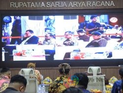 Polres Gresik Gelar Nonton Bareng Wayang Kulit “Tumurune Wiji Sejati” Hari Bhayangkara ke-78