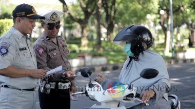 Satlantas Polres Gresik dan Jasa Raharja Sosialisasikan Keselamatan Berlalu Lintas