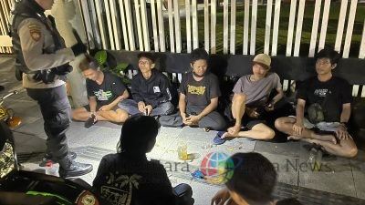 Polisi Amankan 12 Remaja dalam Pesta Miras di Surabaya