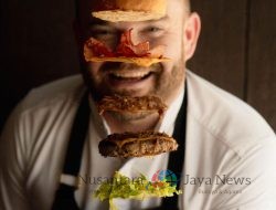 Burger Madness Meledak di Mamaka by Ovolo: Nikmati Grill Bareng di Street 32