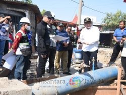 Plt Bupati Subandi Pantau Langsung Pembangunan Jembatan Kedungpeluk