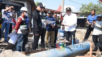 Plt Bupati Subandi Pantau Langsung Pembangunan Jembatan Kedungpeluk