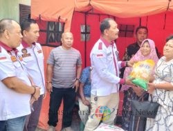 LPM Medan Barat Serahkan Bantuan ke Warga Korban Kebakaran di Pulo Brayan