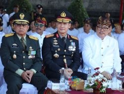 Kapolda Bali Hadiri Upacara HUT Provinsi Bali