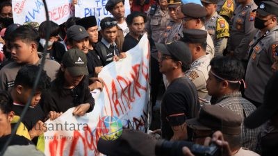 Kapolres Kediri Kota Ucapkan Terima Kasih Kepada Masa Aksi Telah Menjaga Kondusifitas