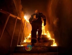 Kebakaran Landa Rumah Dua Lantai di Tembok Dukuh, Surabaya: Api Berhasil Dipadamkan dalam 10 Menit