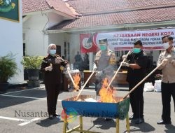 Kapolres Kediri Kota Hadiri Pemusnahan Barang Bukti di Kejaksaan Negeri Kota Kediri