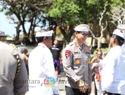Kapolda Bali Doa dan Simakrama dengan Pelingsir Pura Luhur Uluwatu