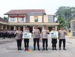 Berkinerja Baik dan Rajin Beribadah, Dua Personel Dapat _Reward_ Paket Umroh dari Kapolres Kediri Kota