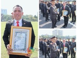 Kapolda Jatim Pimpin Upacara Hari Kesaktian Pancasila dan Berikan Penghargaan kepada AKBP Mirzal Maulana atas Keberhasilan Ungkap Jaringan Narkoba Internasional
