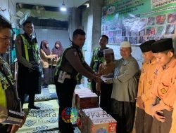 Satlantas Polres Gresik Gelar “Jumat Berkah” di Ponpes Roudlotul Hikmah