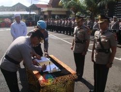 AKBP Teguh Priyo Wasono Pimpin Acara Kenal Pamit Kabag SDM Polres Badung