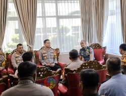 Kapolrestabes Surabaya Coutessy call dengan Kaskogrtap III Surabaya