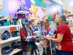 Tampilkan Produk Menarik, Booth PLN Jadi Magnet Pengunjung di INACRAFT 2024