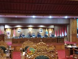 Fraksi Gerindra Bacakan Pandangan Umum Anggota Fraksi PDIP DPRD Badung Walk Out