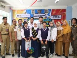 Satpol PP Surabaya Goes To School Sosialisasikan Bahaya Kenakalan Remaja