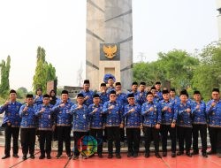 Menghormati Warisan Perjuangan, Pj. Gubernur Adhy Pimpin Ziarah Hari Korpri di TMP 10 November