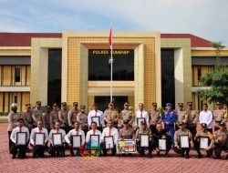 Kapolres Sumenep Berikan Penghargaan dan Umroh kepada Anggota Berprestasi