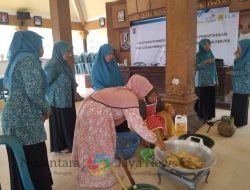 Jelang Nataru PLN UIP JBTB Resmikan Program TJSL 2024 Bantuan Usaha Aneka Keripik Khas Tuban