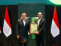 Sambut Nataru: Punya Peta Jalan dan Komitmen Transisi Energi, PLN Raih 3 Penghargaan Investing on Climate Editor’s Choice Award 2024