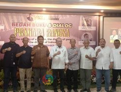 Buku Prahara Bangsa: Jokowi di Pusaran Permainan Global, Nasib Indonesia di Tangan Siapa?