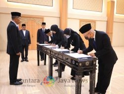 Ambil Sumpah Notaris, Kakanwil Kemenkum Jatim Pesan Untuk Jaga Integritas