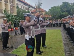 Dirlantas Polda Bali Berikan Penghargaan “Officer of The Week” kepada Personel Terbaik