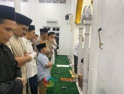 Kapolres Sampang Laksanakan Safari Sholat Tarawih Dan Tadarus Keliling