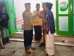 Polsek Mengwi Bagikan Takjil Gratis di Yayasan Miftachul Janna
